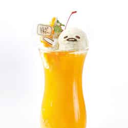 ぐでたまアイス付き ぐでオレンジソーダ 800円(税込)(C)2013,2016 SANRIO CO.,LTD.APPROVAL NO.S573244