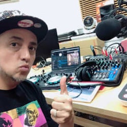 テレワークによる“ラジオ生放送”にチャレンジ! DJ TAROのJ-WAVE『SATURDAY NIGHT VIBES』大盛り上がり