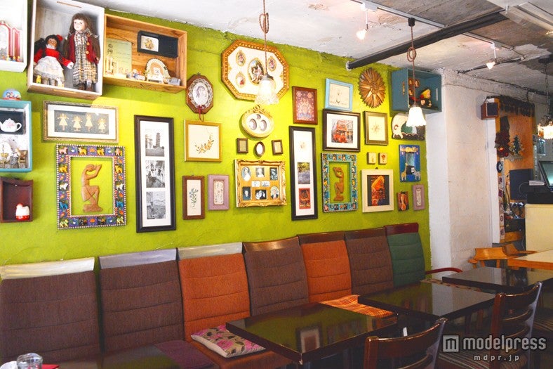 こだわりのアンティーク雑貨がずらり