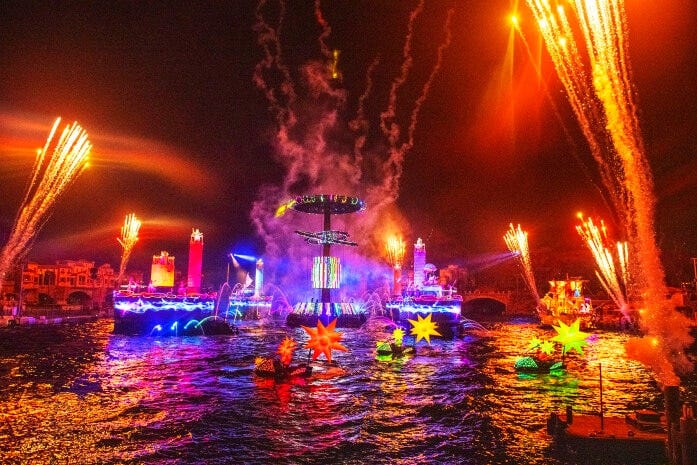 MISIAの訳詞・歌唱によるテーマソング『君の願いが世界を輝かす』が流れフィナーレです