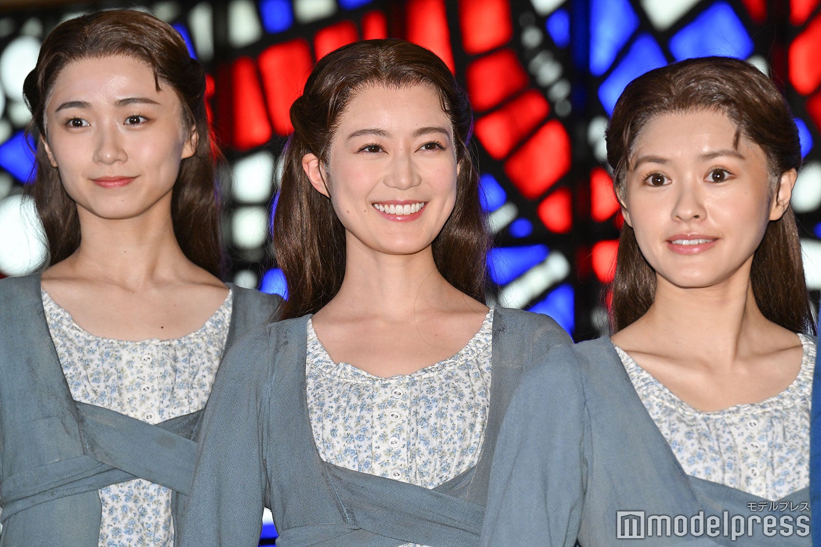 木下晴香、生田絵梨花、昆夏美（C）モデルプレス