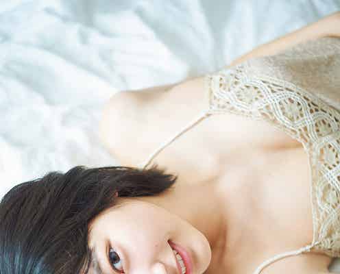 武田玲奈、キャミソールで谷間チラッ 大人の魅力溢れる姿