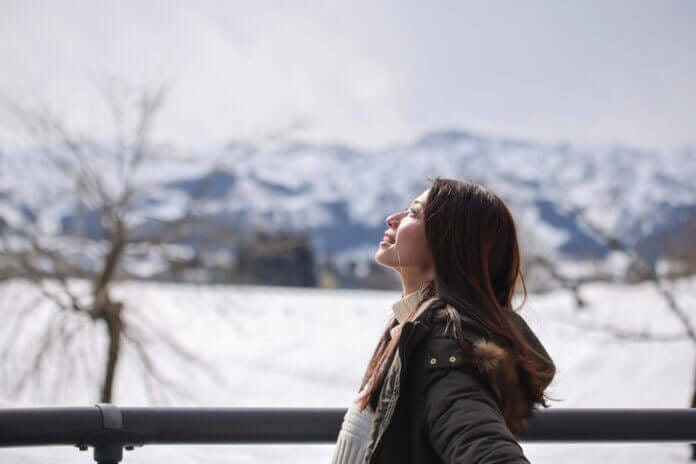 一人旅好き女性が持つ「モテる」魅力とは