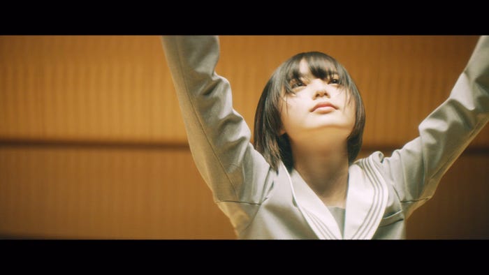 欅坂46平手友梨奈ソロ曲 角を曲がる Mv解禁 自然と涙出た 鳥肌 様々な考察も飛び交う モデルプレス 欅坂46平手友梨奈ソロ曲 角を曲がる Mv解禁 自然と涙出た 鳥肌 様々な考察も飛び交う モデルプレス