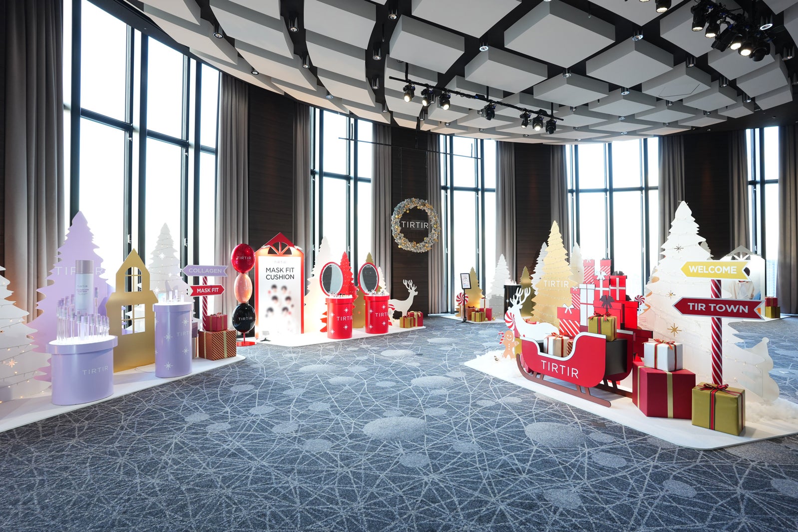 「TIRTIR presents TGC X’mas 2022」フォトブース（提供写真）