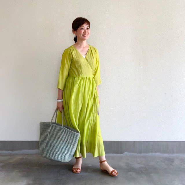 モテもおしゃれも狙う 夏のリゾートを盛り上げる5色の大人ワンピースコーデ モデルプレス