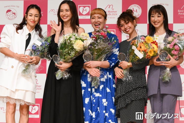 peco・丸山桂里奈ら「ベストマザー賞」受賞者5人発表