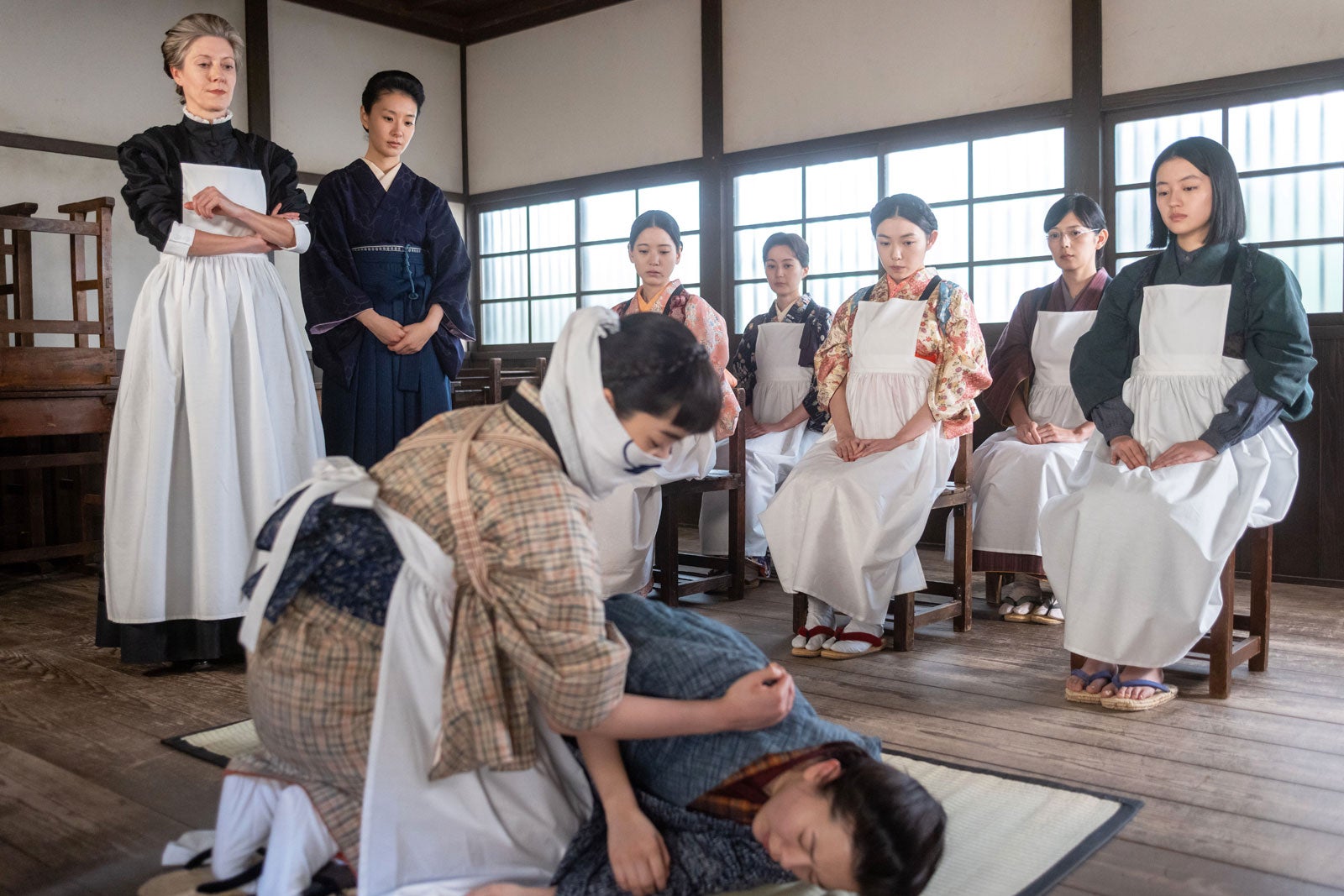 エマ・ハワード、玄里、見上愛ら「風、薫る」第28話（C）NHK