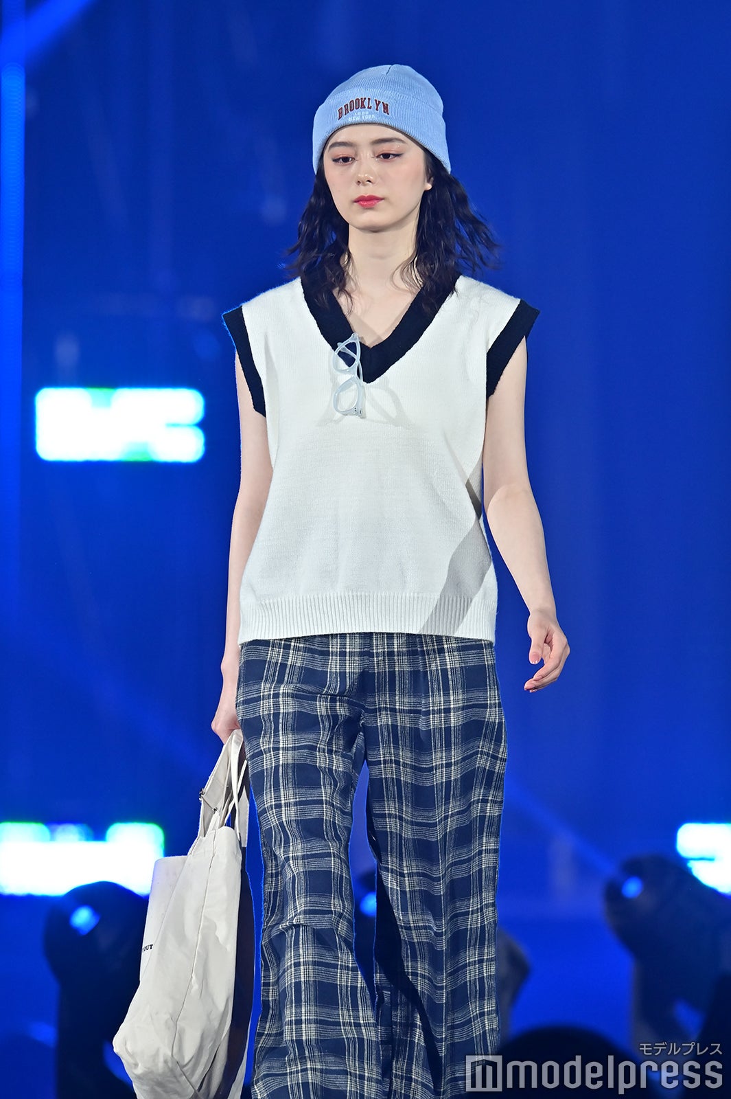 紺野彩夏（C）モデルプレス