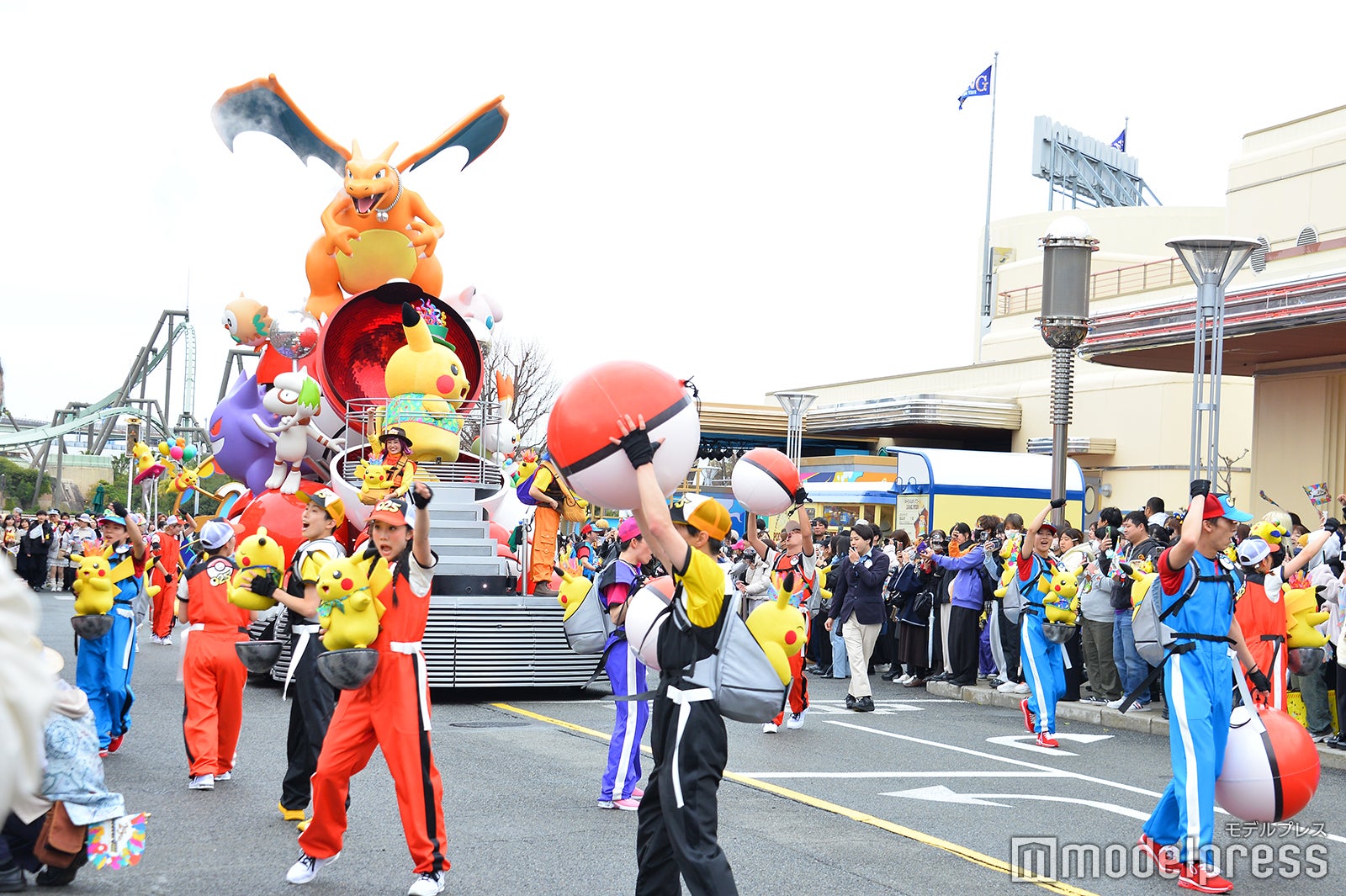 「NO LIMIT！ パレード ～Discover U！！！ バージョン～（C）モデルプレス