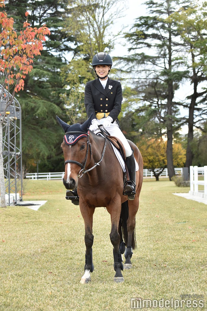 菅井友香(C)モデルプレス