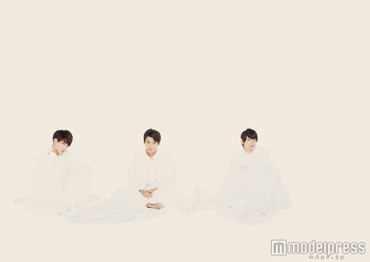 「+act.特別編集 ライチ☆光クラブ」（1月21日発売ワニブックス刊）より誌面カット／撮影：京介／画像提供：ワニブックス