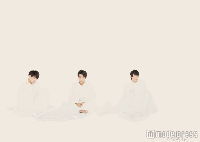 「+act.特別編集 ライチ☆光クラブ」(1月21日発売ワニブックス刊)より誌面カット/撮影:京介/画像提供:ワニブックス