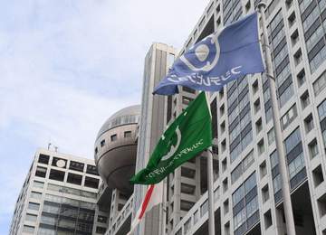 18年連続の年俸1億超えレジェンド 超高級車も即キャッシュ「着せ替え人形のように乗り換える」浜田雅功「腹立つわぁ…」