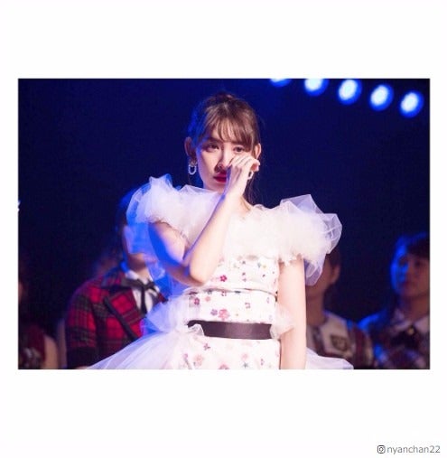 小嶋陽菜、涙の卒業公演＆秋葉原パニックの最後の挨拶…思い出写真に反響殺到