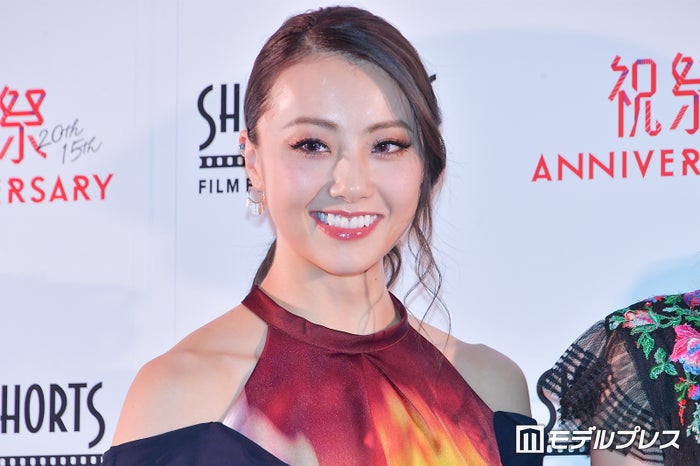 Dream Shizuka、祖父母との3ショット公開「どことなく似てる」「素敵」の声