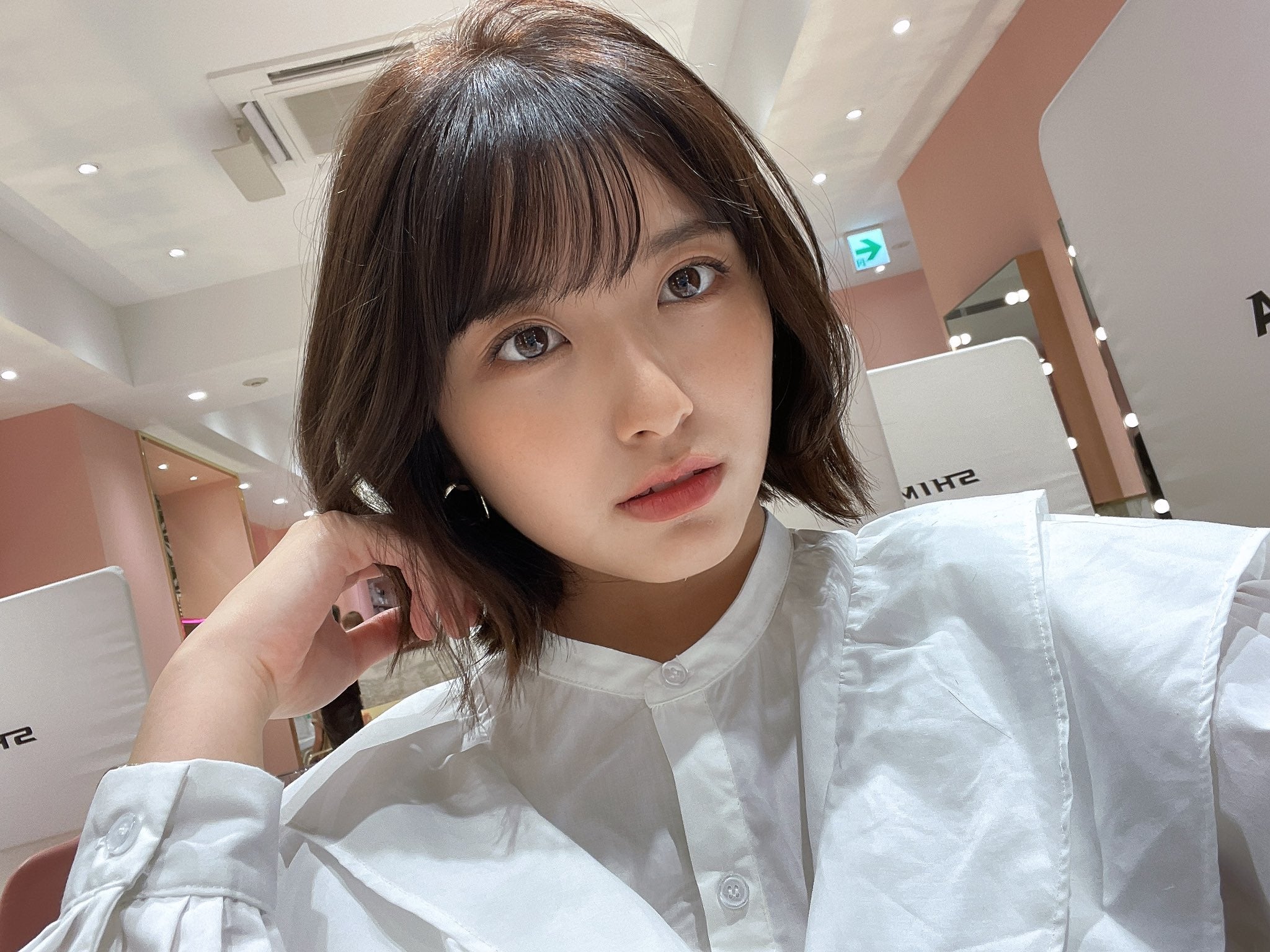 大和田南那、“25cm以上カット”イメチェン「最高にお似合い」「さらに可愛くなった」と絶賛の声