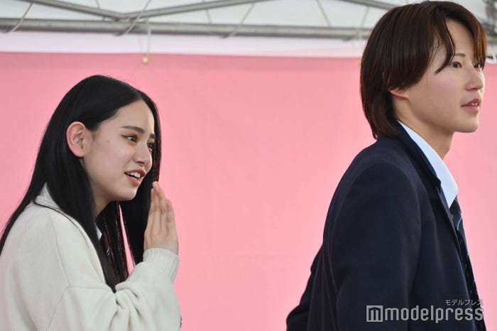 宮城弥生、東野海来(C)モデルプレス