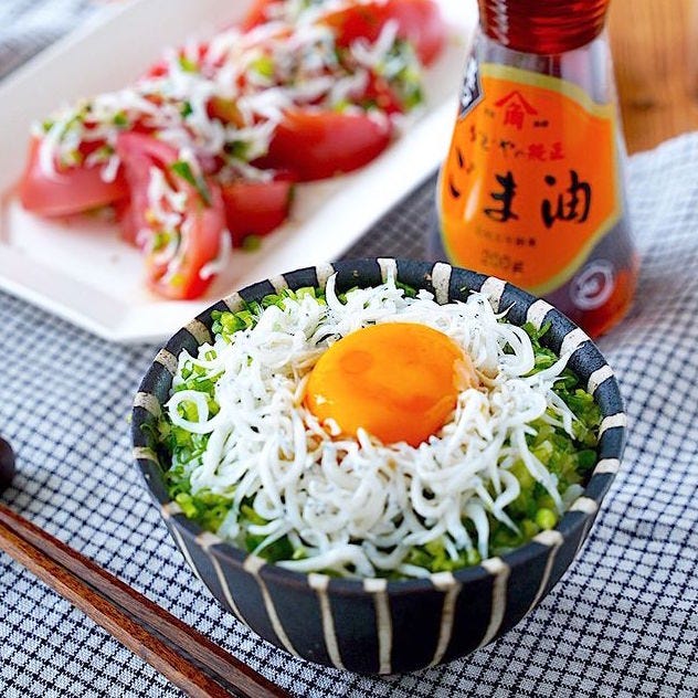 ご飯に乗っけるだけでおしゃれに 簡単カフェ風の丼ものレシピ集めました モデルプレス ご飯に乗っけるだけでおしゃれに 簡単カフェ風の丼ものレシピ集めました モデルプレス