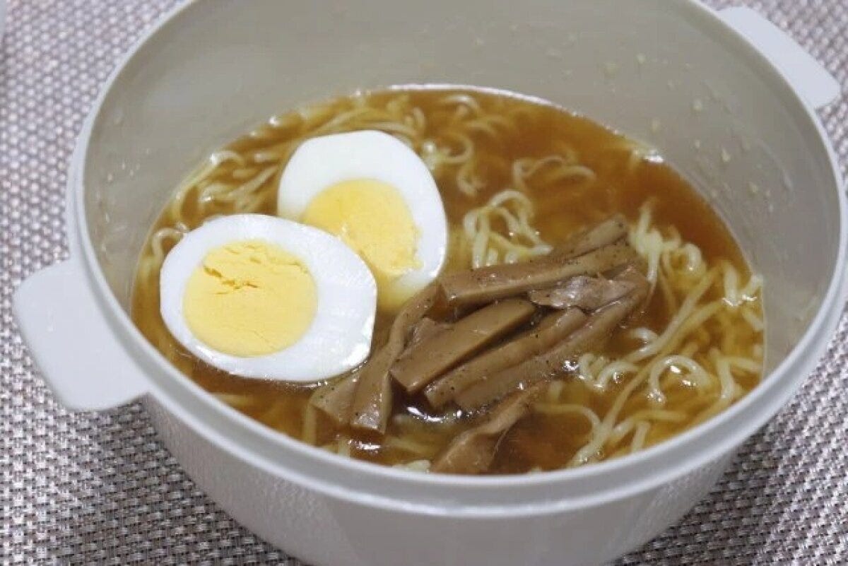 ダイソー　電子レンジでお手軽ラーメン　使用例