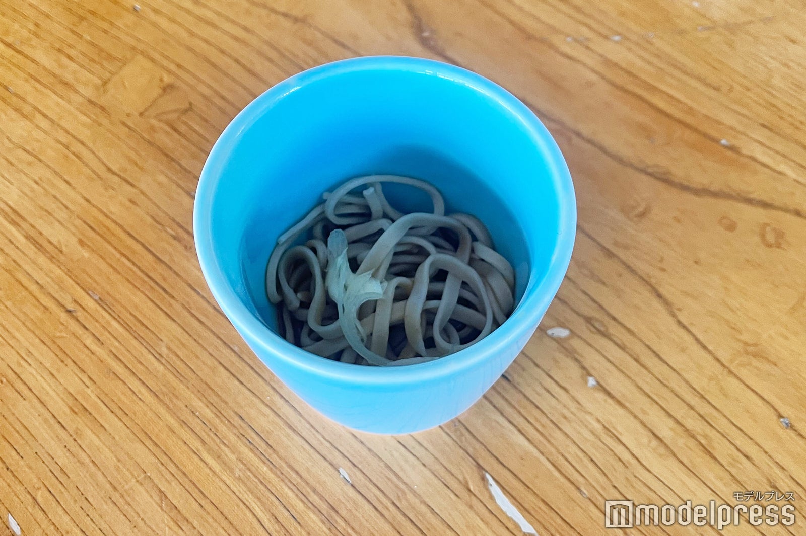 記者にも振る舞われた正門良規のお手製蕎麦（C）モデルプレス