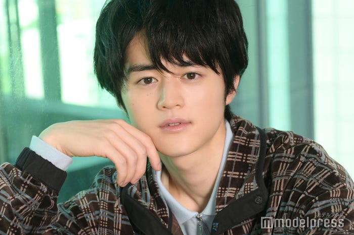 鈴鹿央士(C)モデルプレス