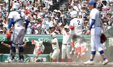 智弁和歌山 中谷仁監督「魂のこもったバントだった」主将・松本の送りバントを絶賛「あれで逆転まで見えた」