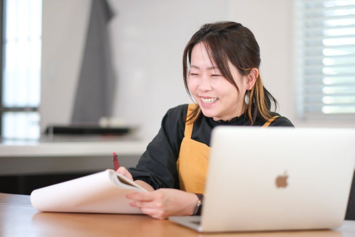 片付けで家族の関係が整うイメージ