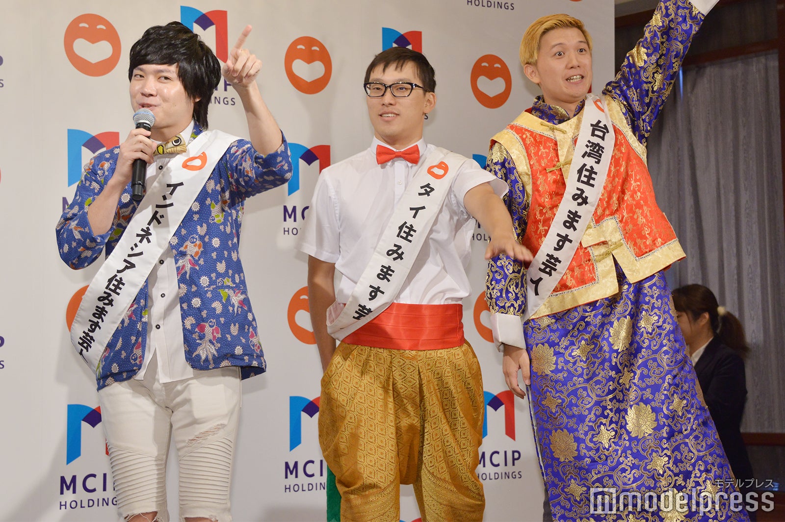 （左から）そこらへん元気、Tの極み、漫才少爺・三木奮 （C）モデルプレス