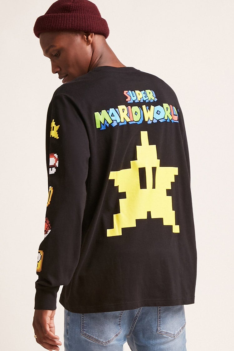 マリオワールドグラフィックTシャツ着用（C）1990 Nintendo（C）1991 Nintendo（C）1992 Nintendo（C）1994 Nintendo-SUPER FAMICON is a trademark of Nintendo. 