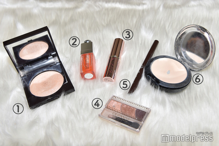 私物コスメ一覧(C)モデルプレス