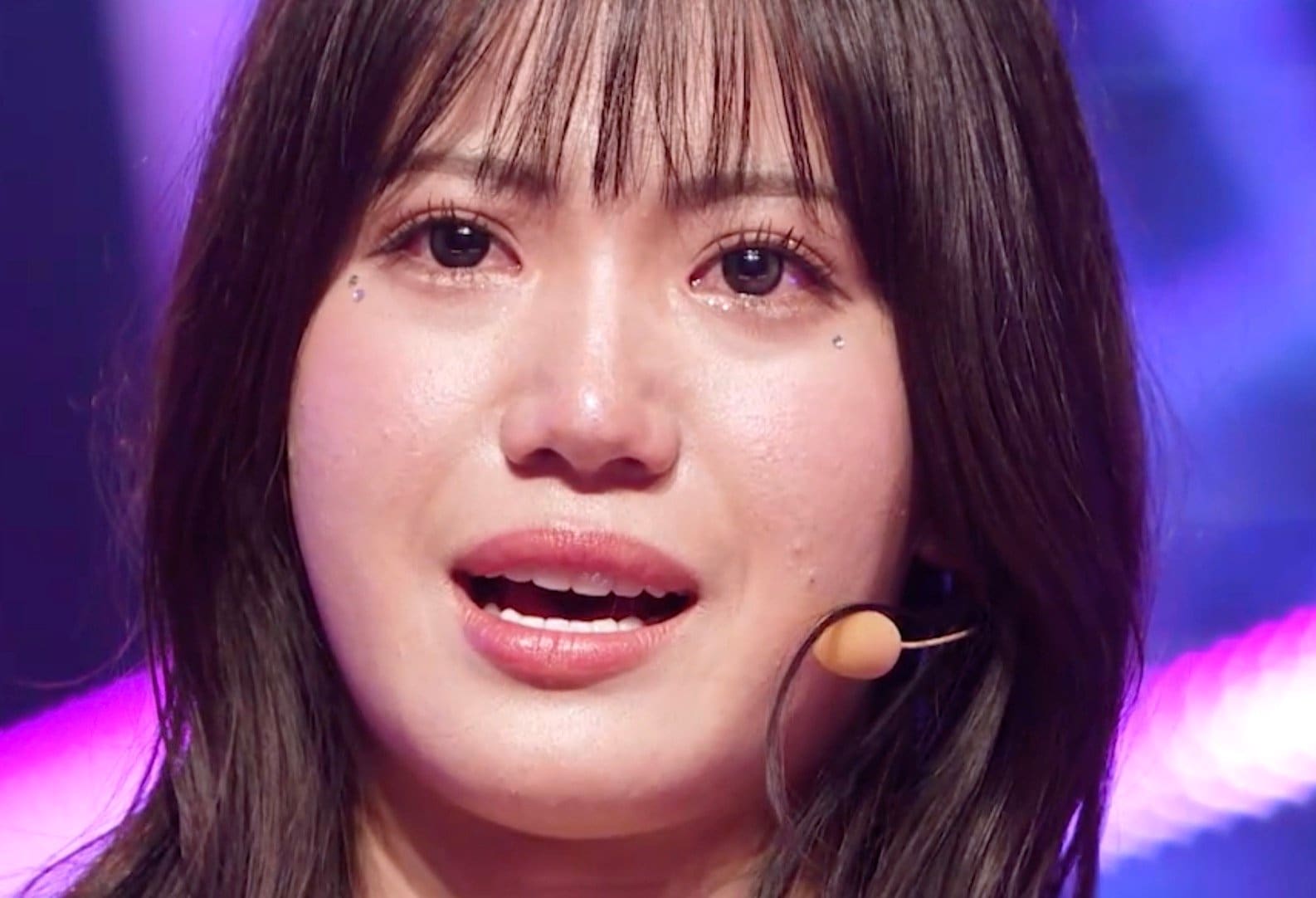 18歳練習生の涙のスピーチにSNSで感動の嵐「泣く」 本番ステージ後に手を挙げ…HYBE審査員に想いを伝える