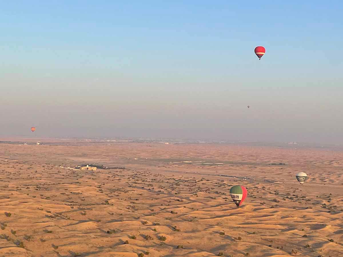 熱気球ライドが見せてくれる世界は非日常の極み