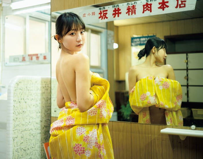 ピョ・ウンジ「ピョ・ウンジ 1st 写真集『輪舞曲』」より(提供写真)