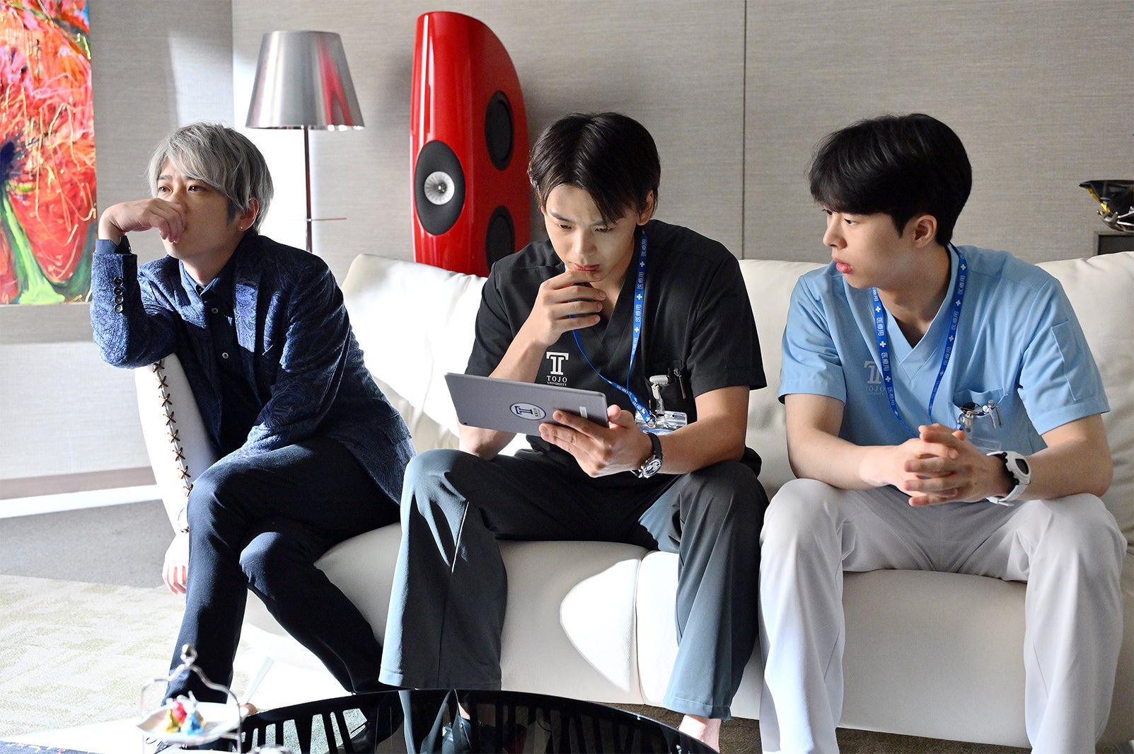 二宮和也、竹内涼真、キム・ムジュン「ブラックペアン シーズン２」第7話より（C）TBS