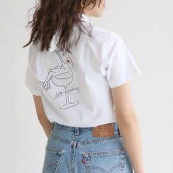 コーデの主役は背中。2019夏のHITはバックプリントTシャツ!