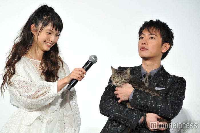 宮崎あおい、パンプくん、佐藤健(C)モデルプレス