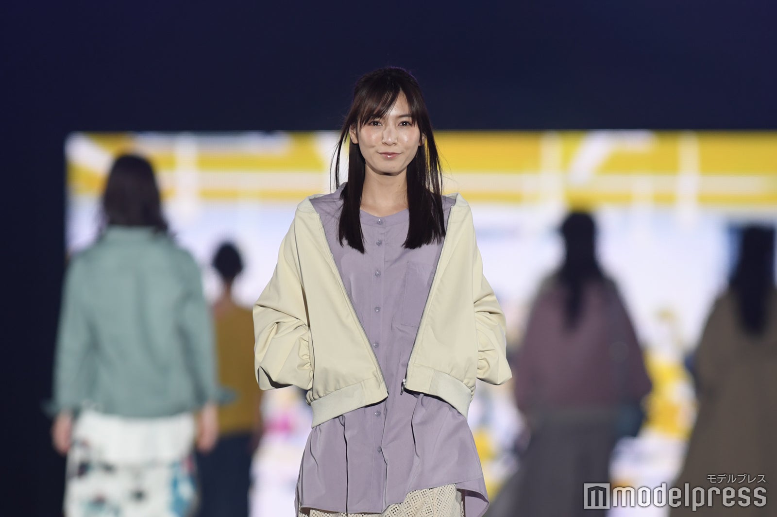 （C）モデルプレス