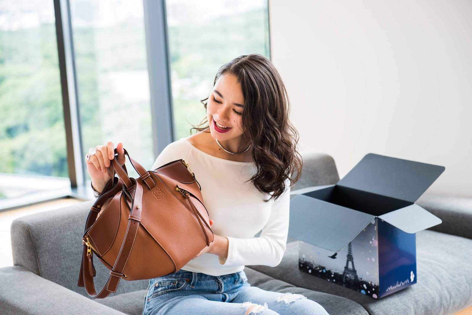 ハイブランドを手軽にコーデに取り入れる！おしゃれ女子に人気の方法