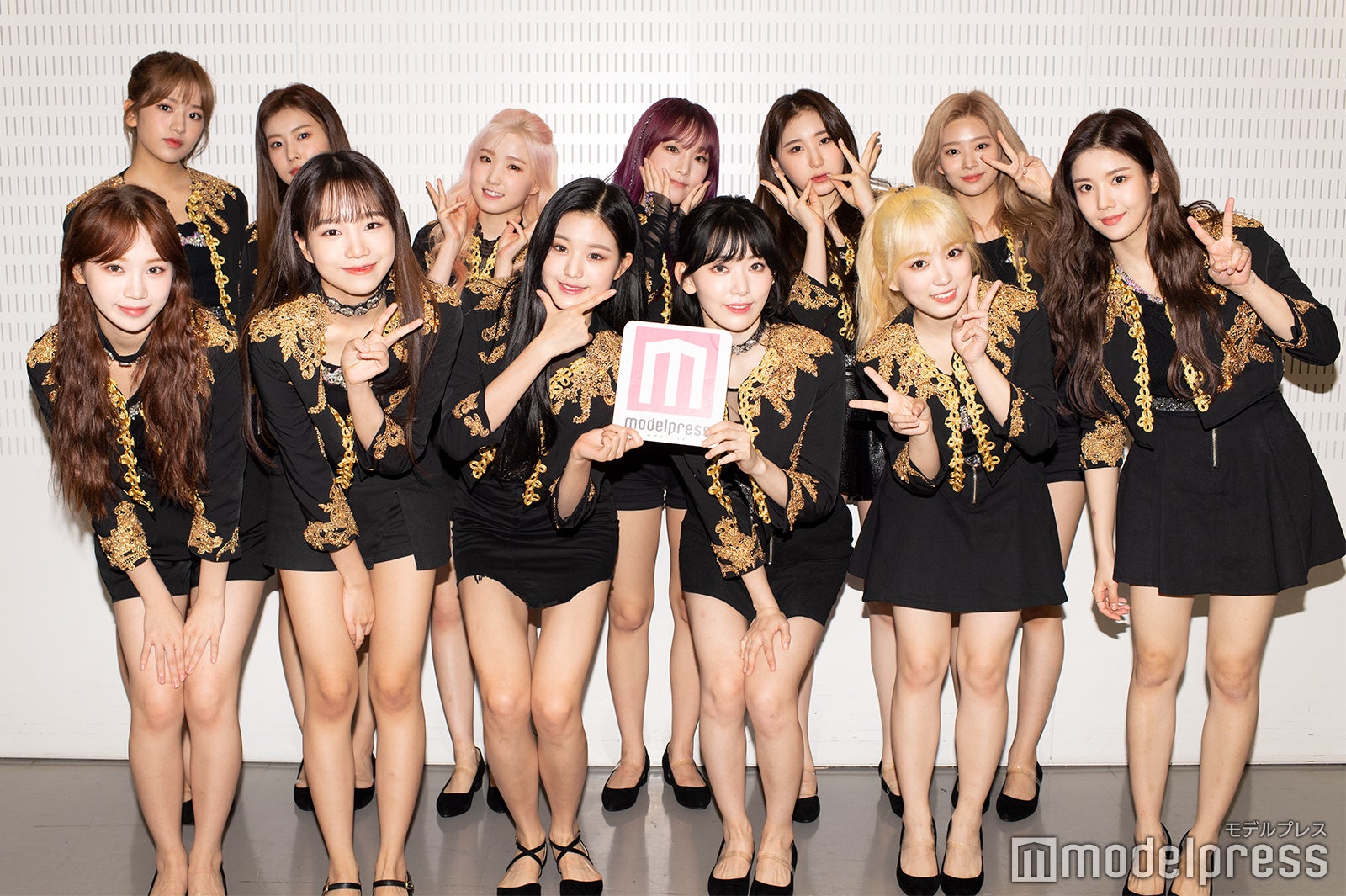 IZ*ONE （C）モデルプレス