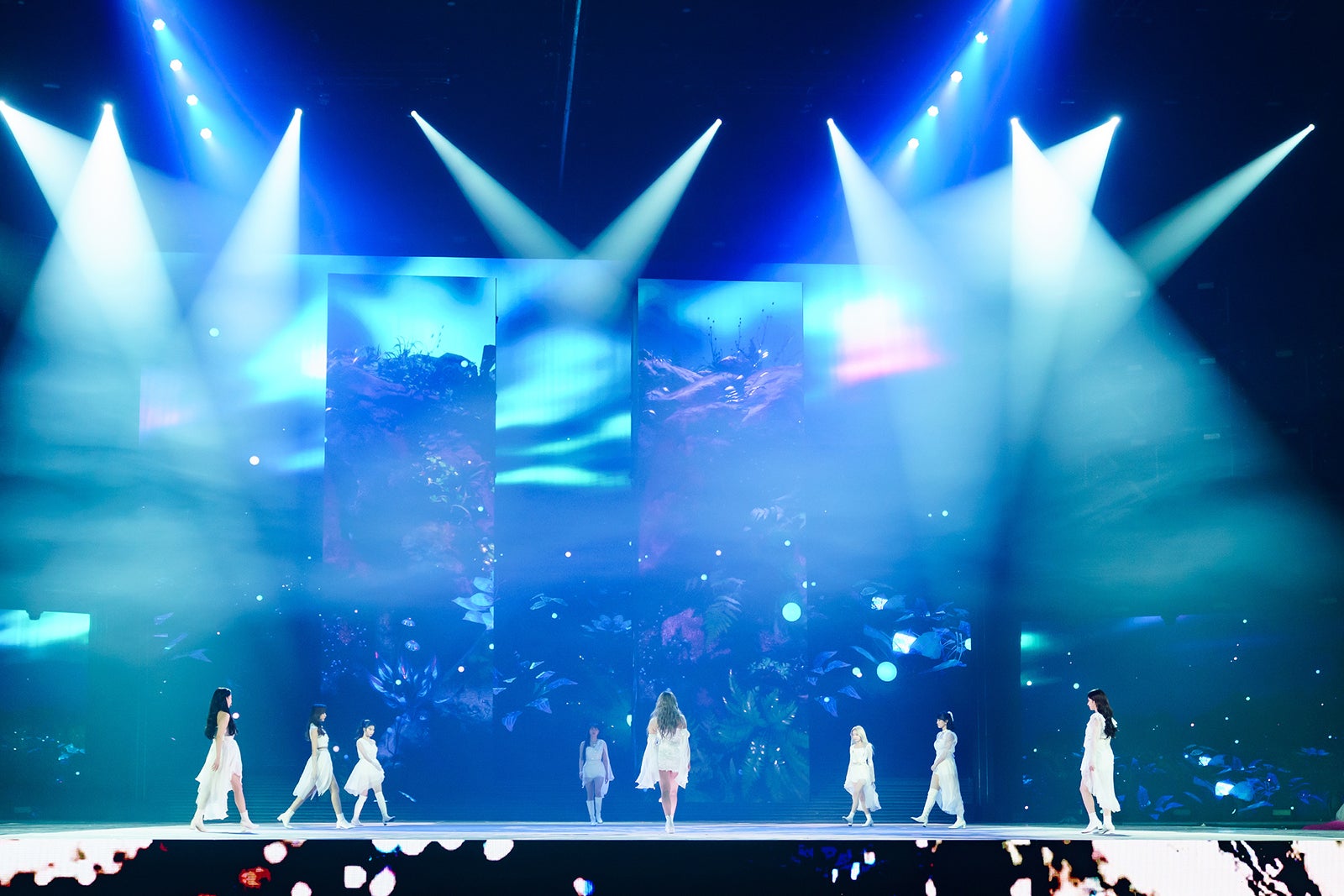 TWICE（2020）（C）CJ ENM Co., Ltd, All Rights