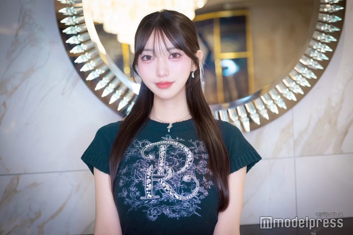 「BARCELONA 桃李」湊ゆな(C)モデルプレス