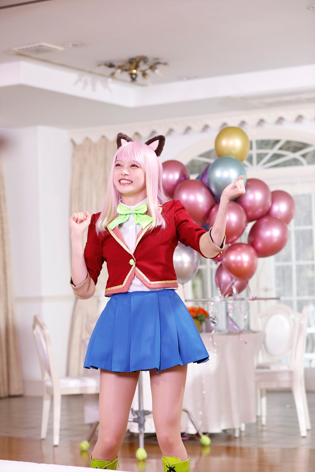 舞台『おそ松さんon STAGE～SIX MEN’S SHOW TIME～』F6の『Fo6ow Your Dreams！！！！！！』MV撮影より（C）赤塚不二夫／「おそ松さん」on STAGE製作委員会2020