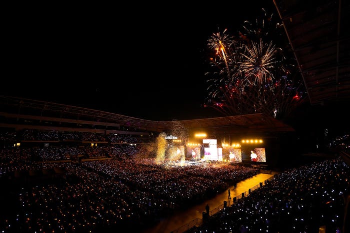 TOMORROW X TOGETHER(P)&(C)BIGHIT MUSIC
