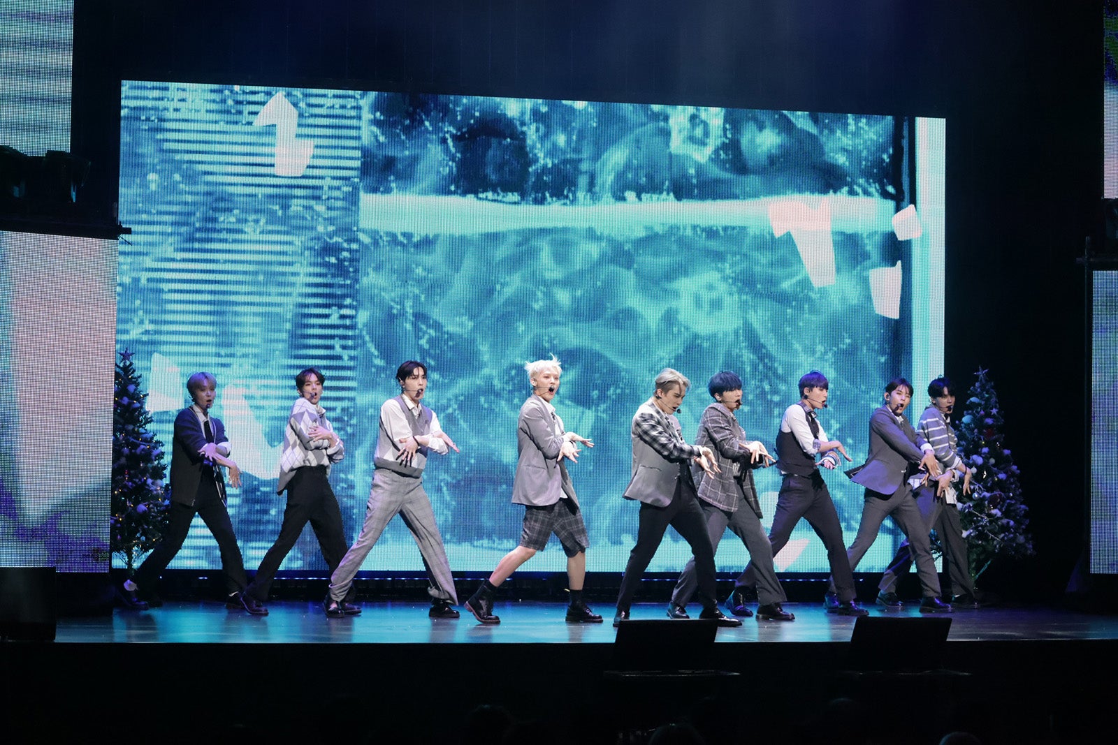 TO1（C）CJ ENM Japan