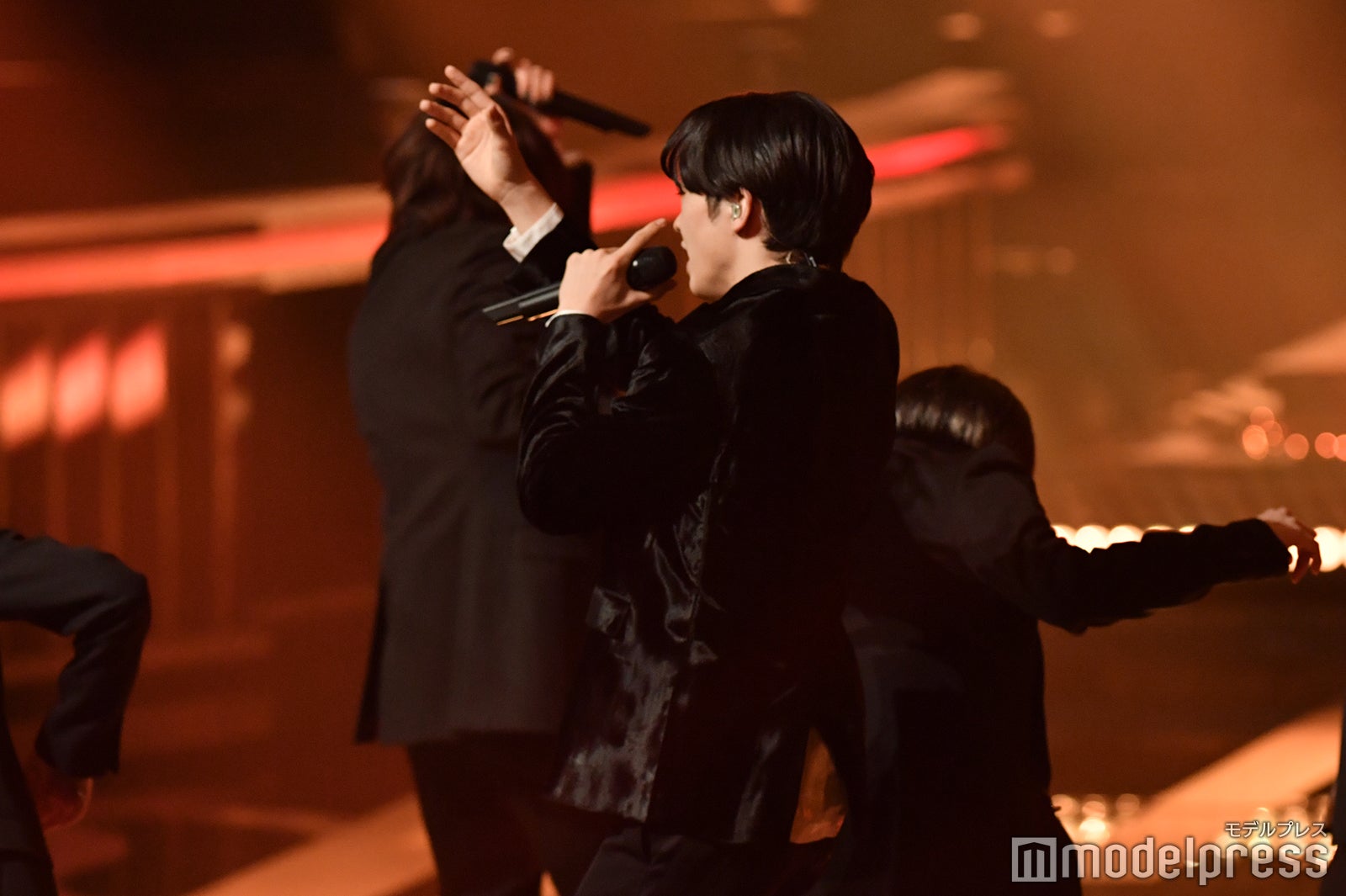 （C）モデルプレス