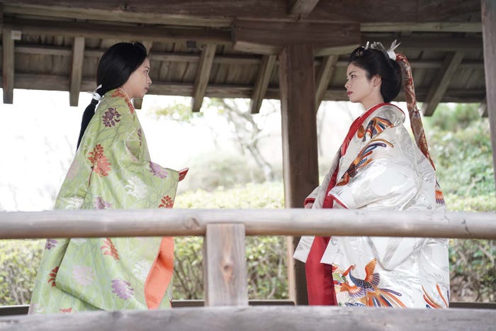 西野七瀬、小芝風花「大奥」第7話より(C)フジテレビ