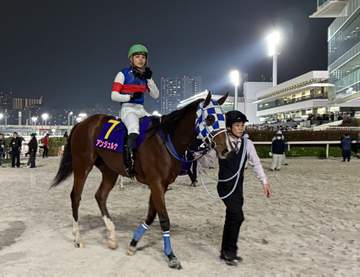 【地方競馬】東京プリンセス賞 1番人気で桜花賞馬アンジュルナは2着 野畑凌は「返し馬からムキになっていた」「悔しいですね。やり返したい」と逆襲を誓う