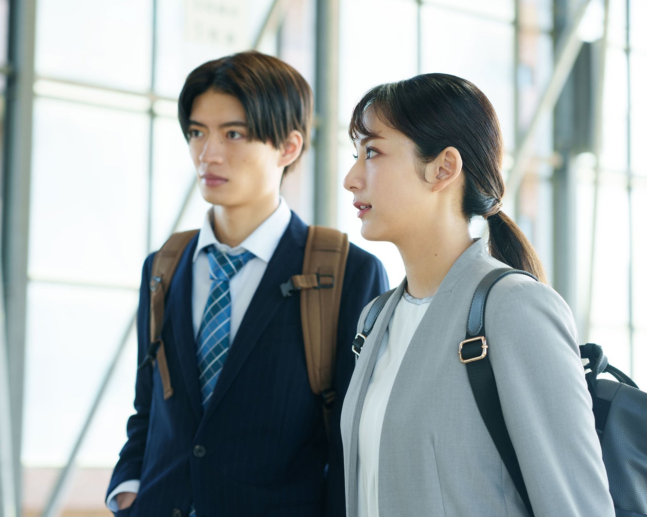 杢代和人、平祐奈（C）「物産展の女〜宮崎編〜」製作委員会