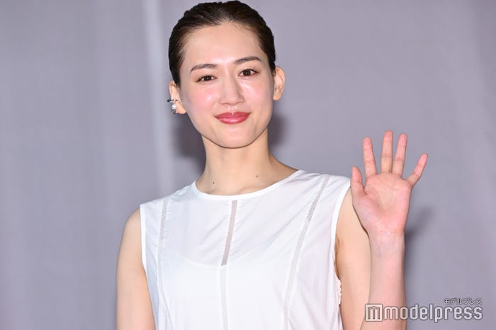 綾瀬はるか (C)モデルプレス